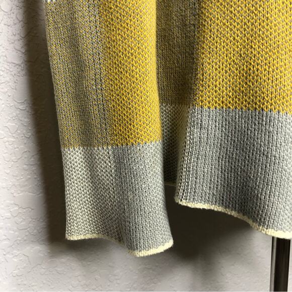 Modcloth gold gray cream plaid belted wrap cardigan sweater size Large - Picture 5 of 16